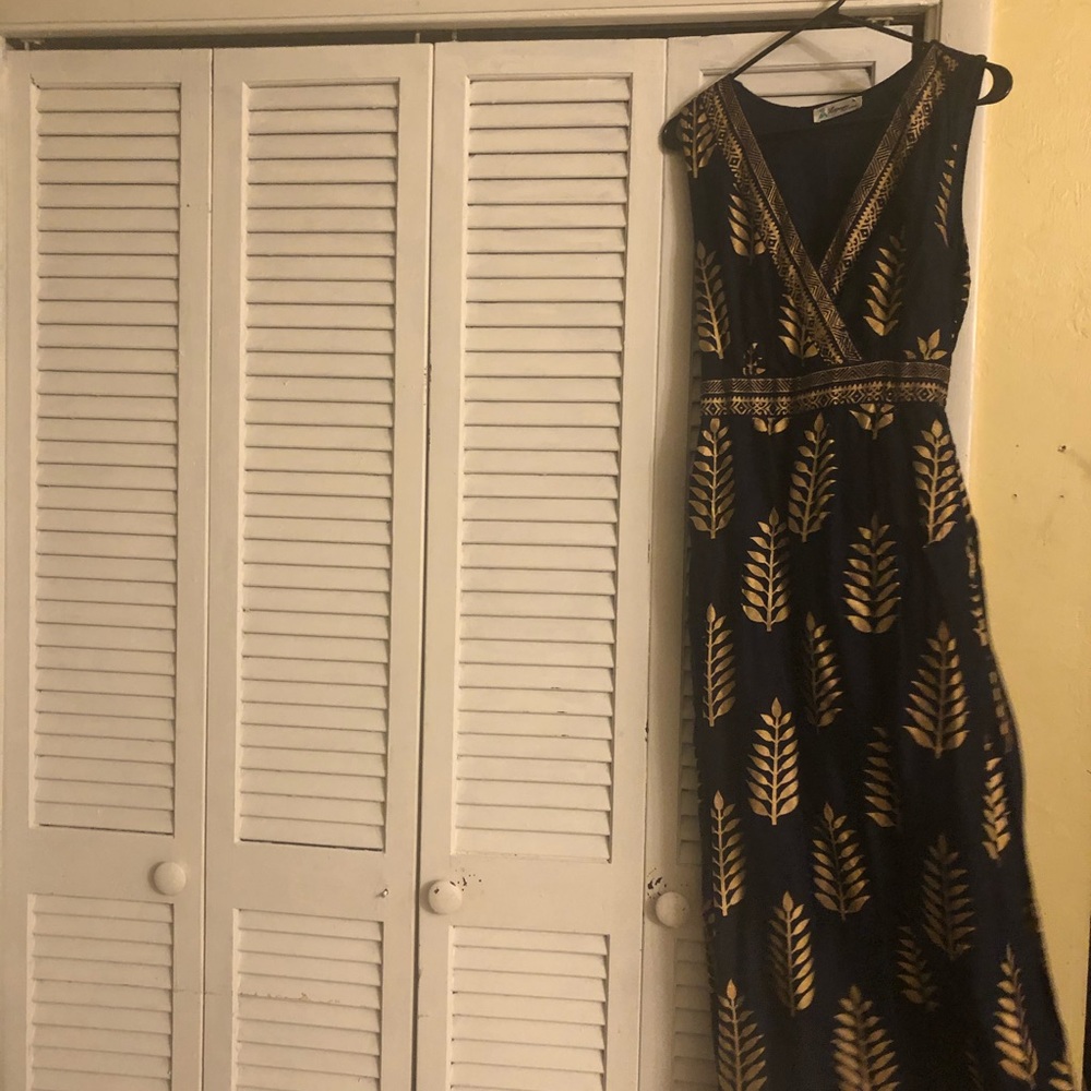 Dress - Picture 4 of 8